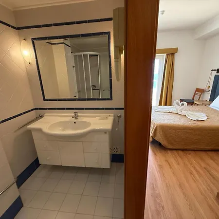 Albergaria Pedra D'ouro 3* Сан-Педру-де-Моэл