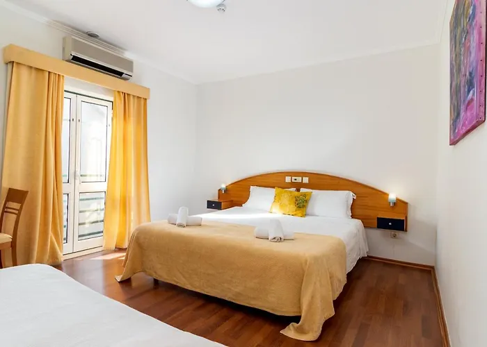 Pensión Albergaria Pedra D'ouro